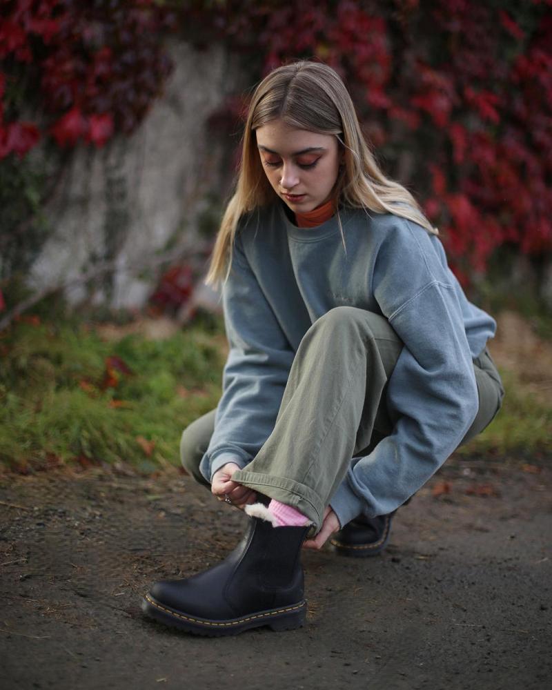 Black Women's Dr Martens 2976 Faux Fur Lined Chelsea Boots | CA 105SGL